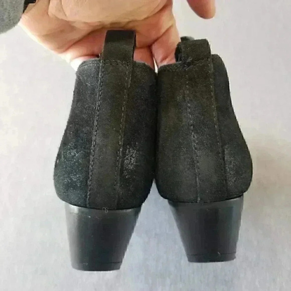 Coconut by Matisse Remmie Black Suede Ankle Slip on Bootie Boots 7.5 - Picture 5 of 9